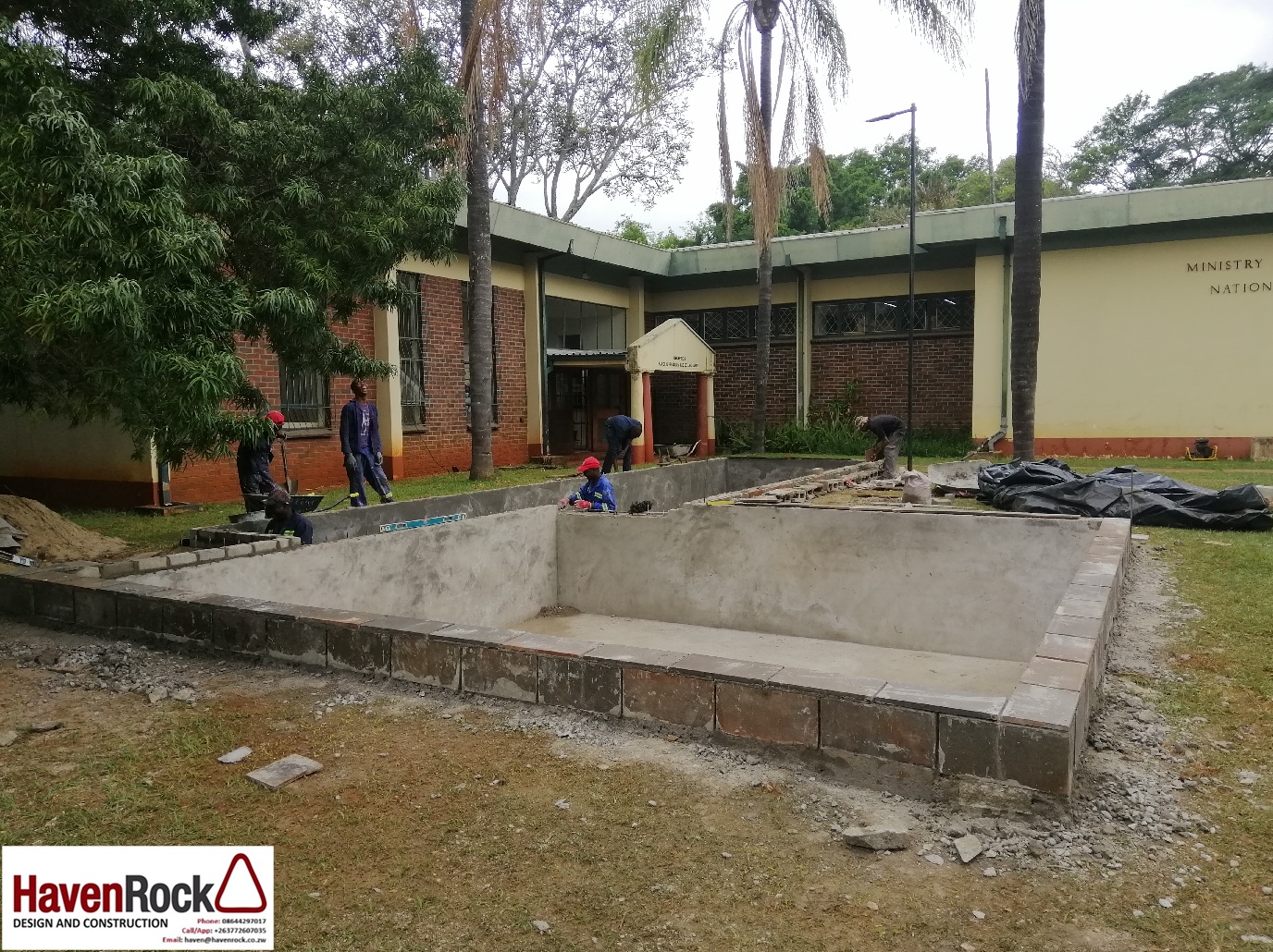 Tank support structure